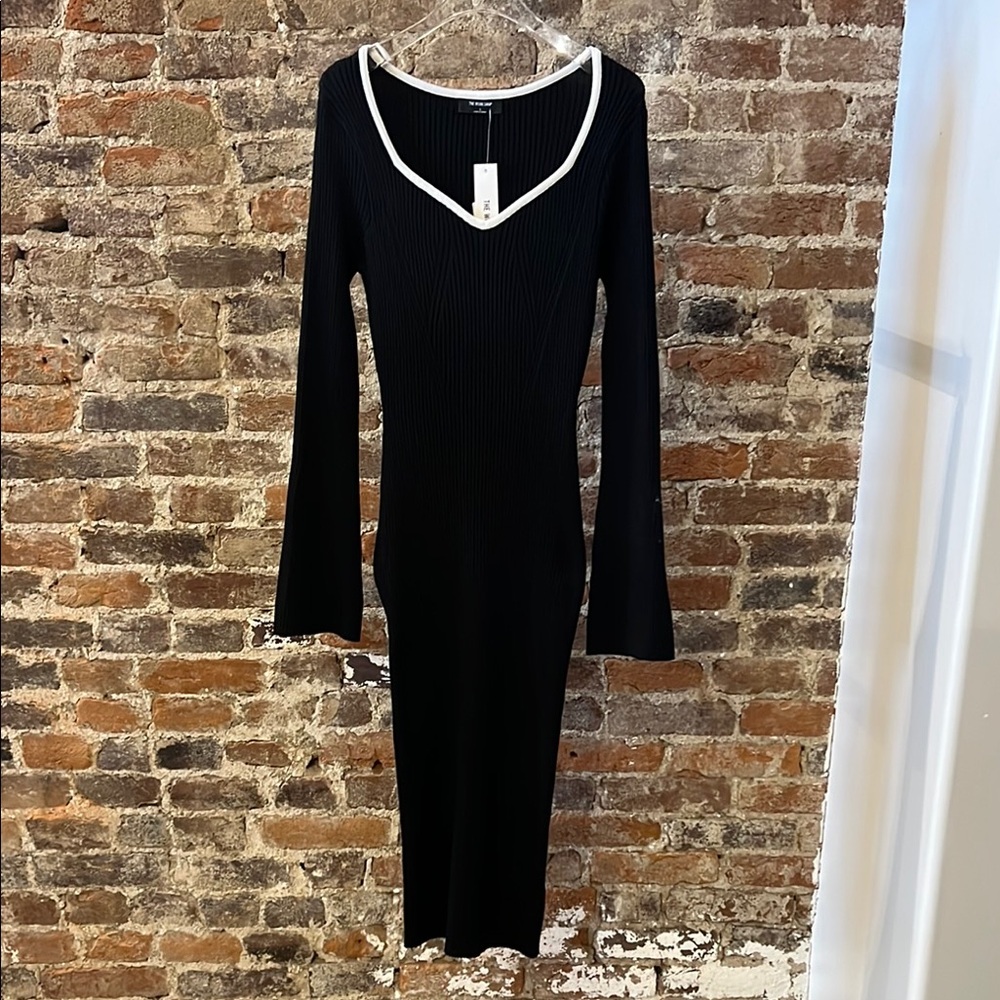 Elegant Black and White Women's Sweater Dress